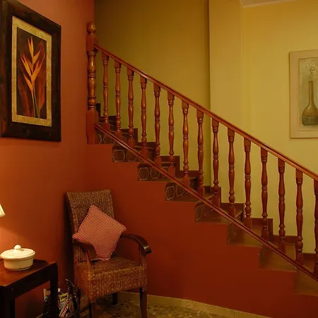 Serruchi Guest house 3*